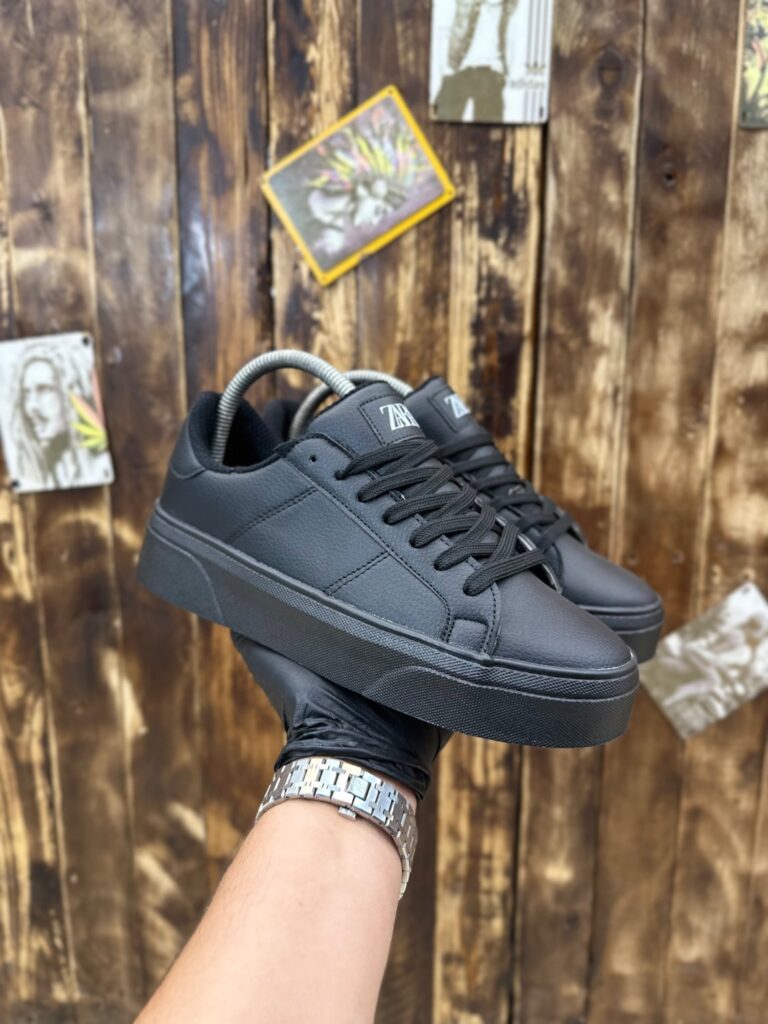 کتونی ZARA